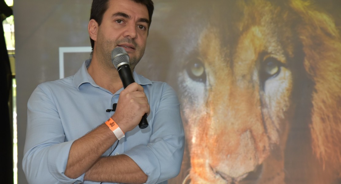Pablo Morbis, CEO do Grupo Cataratas, apresenta o case BioParque do Rio aos associados