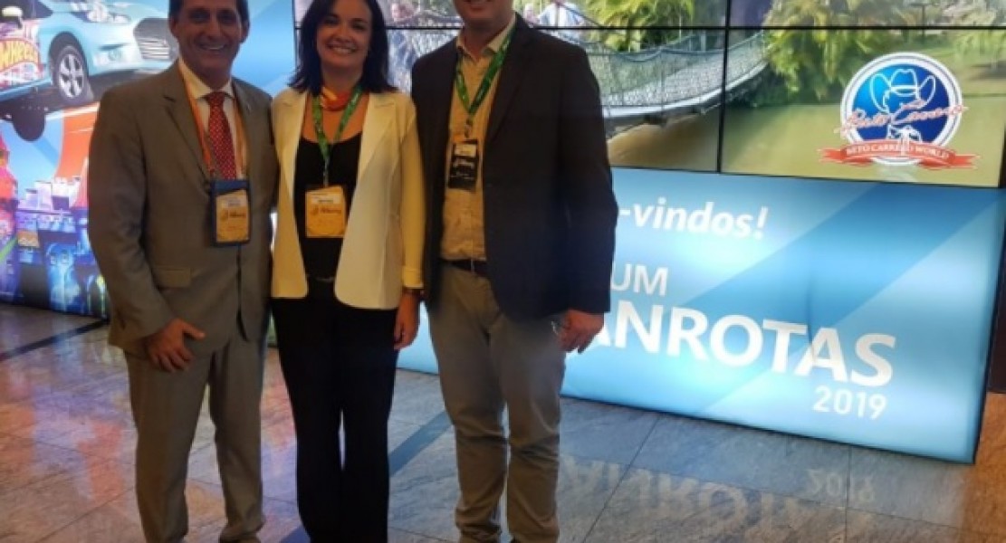 Rogerio Siqueira, VP do Sindepat, a diretora executiva, Carolina Negri, e o presidente da associação, Murilo Pascoal