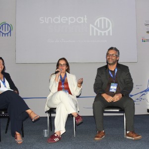 No Hub Temático, Aracelli Bianchi, Ana Paula Smidt e Robert Saura